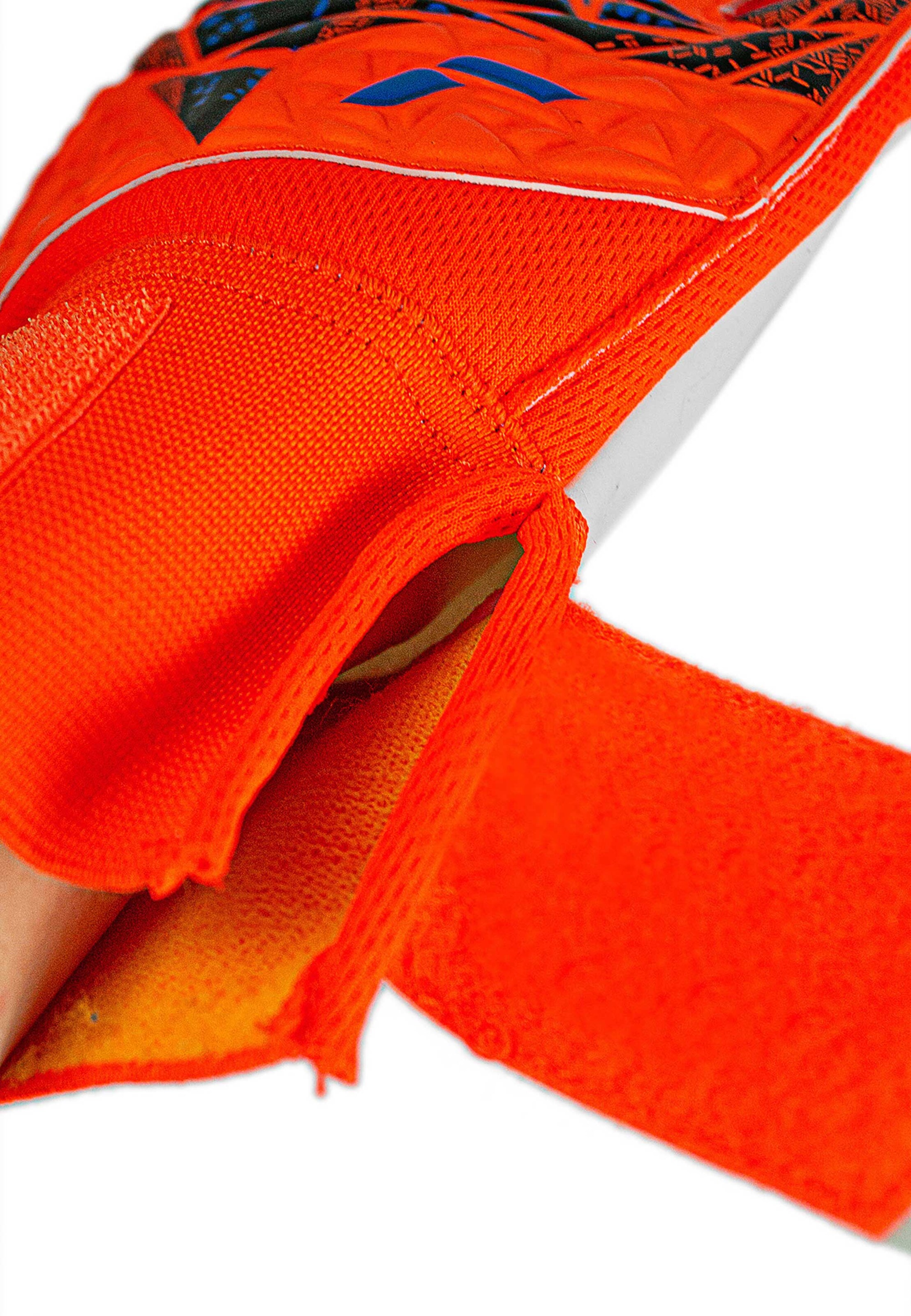 REUSCH Sports gloves 'Attrakt Starter Solid' in Orange