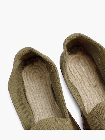 Scarpa bassa di Pisamonas in verde