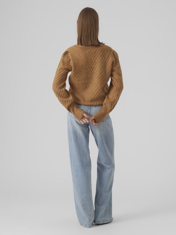 Pull-over 'STINNA' VERO MODA en marron