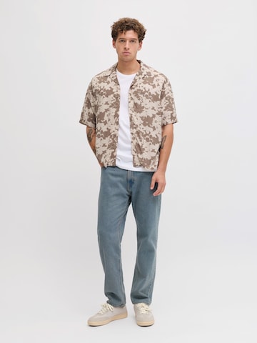 JJ Rebel Классический крой Рубашка 'JREBBLOSSOM' в Бежевый