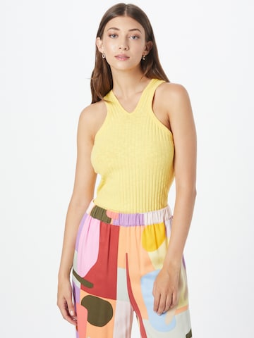 UNITED COLORS OF BENETTON Top in Yellow: front
