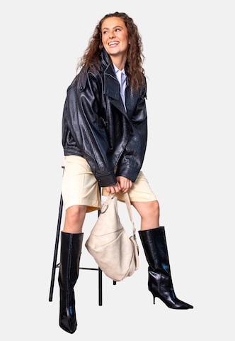 Borsa a mano 'Croissant Hobo' di Fritzi aus Preußen in bianco: frontale