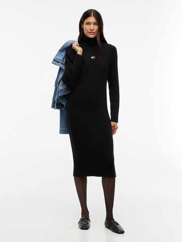 Tommy Jeans - Vestido de punto en negro: frente