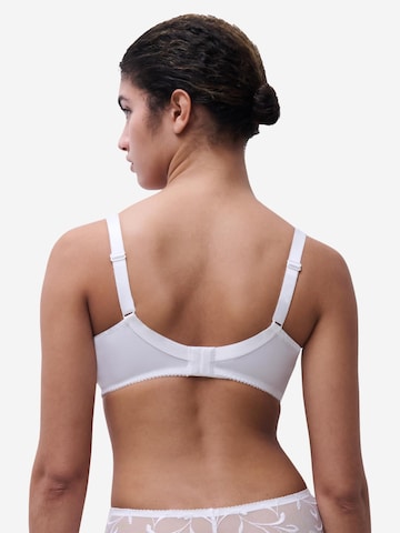 Chantelle T-shirt Bra 'Majestic' in White