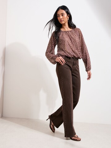 Friends Like These Bluse in Braun