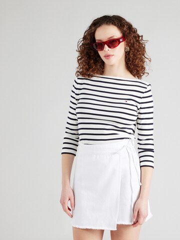 TOMMY HILFIGER Tričko 'New Cody' – bílá