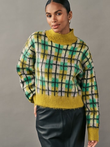 Next Pullover in Gelb