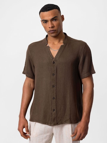 Antioch Regular fit Overhemd in Bruin: voorkant