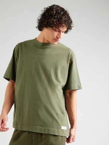 Abercrombie & Fitch Koszulka w kolorze zielony: przód