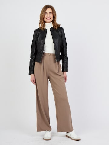 JCC Between-Season Jacket in Black