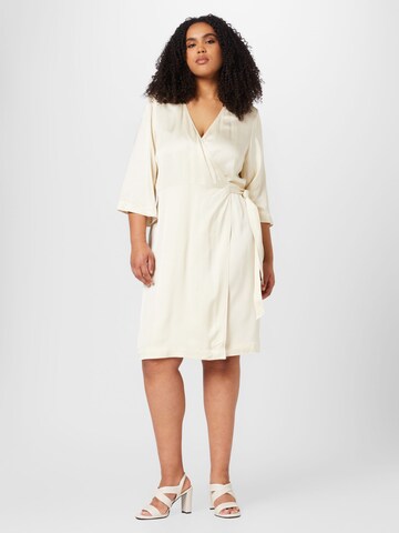 Selected Femme Curve Jurk 'FRANZISKA' in Beige: voorkant