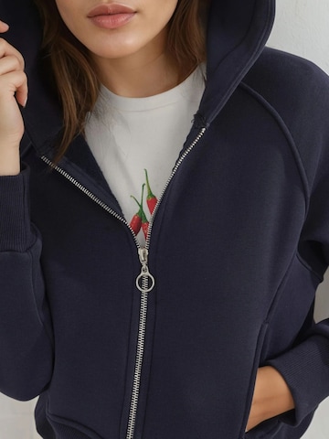 Sweat-shirt 'Kapuzenpullover' Hiccup en bleu