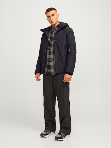 JACK & JONES Kurtka przejściowa 'JCOSummit' w kolorze czarny