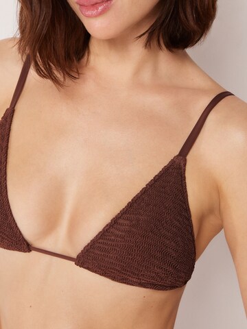 CALZEDONIA Triangel Bikinitop 'Crinkcle Waves' in Braun