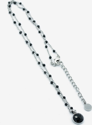 Sergio Engel Kette 'Beach Kette 01 Farbig akzentuierte Stahlkette mit Natursteinanhänger' in Schwarz: Vorderseite