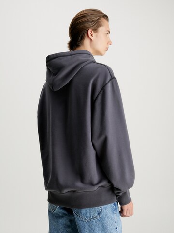 Calvin Klein Jeans Sweatshirt in Grau