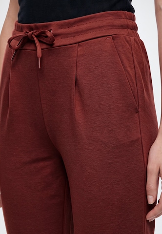 ICHI - Tapered Pantalón plisado 'KATE' en rojo