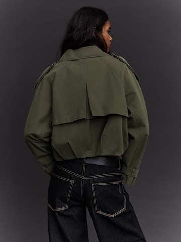 Bershka Vest in Green