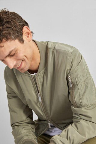 SELECTED HOMME Between-Season Jacket 'ARCHIVE' in Green