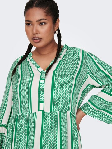 Robe-chemise 'Marrakesh' ONLY Carmakoma en vert