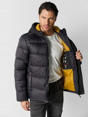 Veste d’hiver KOROSHI en noir