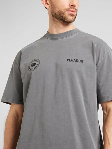 T-Shirt 'GORDAN' Pegador en gris