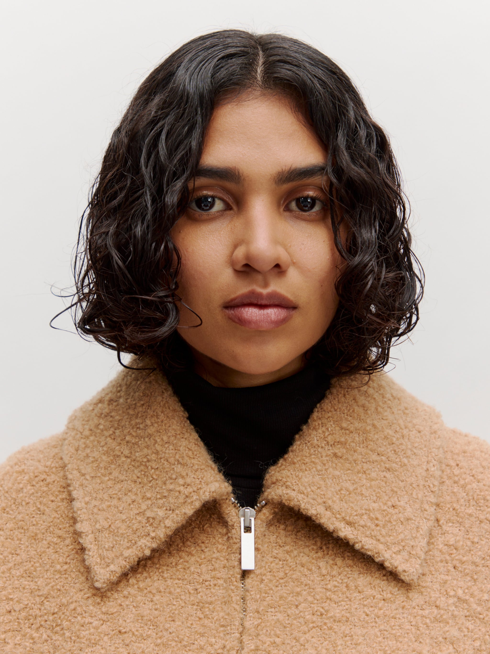 EDITED Tussenjas 'Machi' Beige