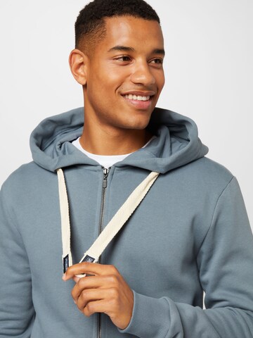 GREENBOMB Sweatjacke in Blau