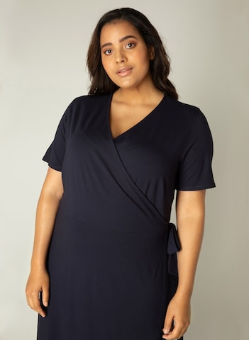 BASE LEVEL CURVY Dress 'Abbie' in Blue