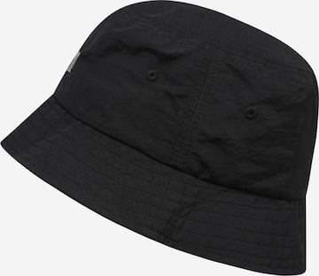 Vertere Berlin Hat in Black: front