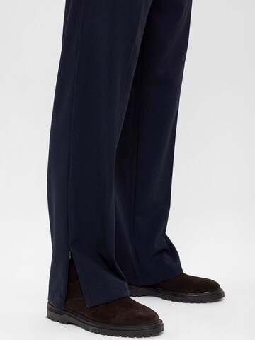 Antioch Loose fit Trousers in Blue