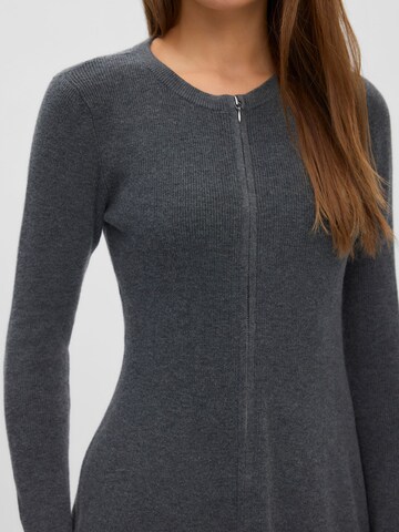Robes en maille VERO MODA en gris