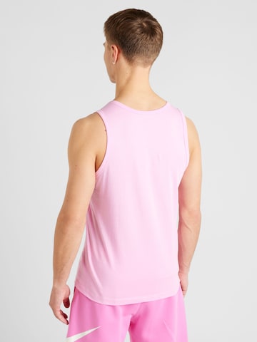 Nike Sportswear Regularny krój Koszulka w kolorze różowy