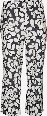 Regular Pantalon 'GAJA' Vero Moda Curve en noir : devant