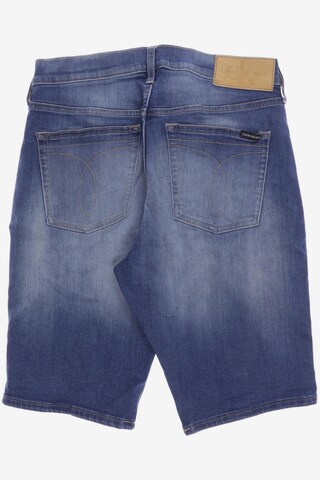 Calvin Klein Jeans Shorts in 31 in Blue