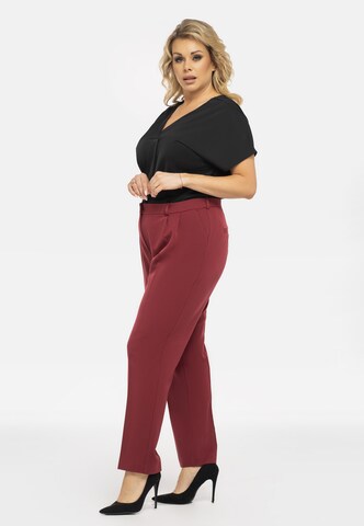 Karko Regular Pleat-Front Pants 'Pablo' in Red