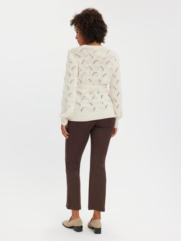 MAMALICIOUS Pullover  'Dora' in Weiß