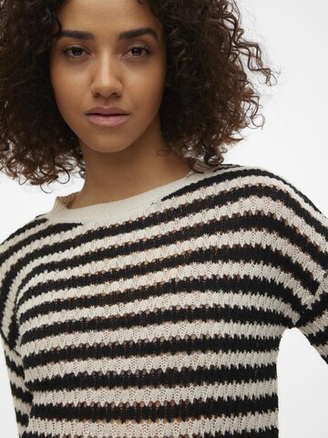VERO MODA Свитер 'SPRING' в Белый