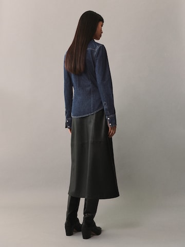 MANGO Blouse in Blue