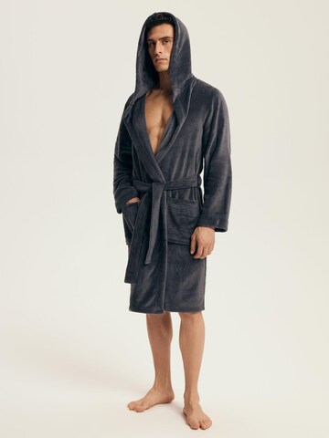 Henderson Short Bathrobe 'Vocal' in Grey
