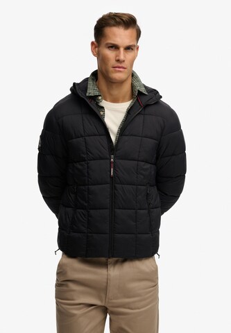 Veste mi-saison 'Fuji Lite' Superdry & Co en noir : devant