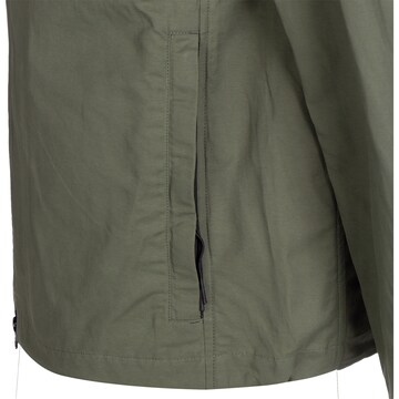 Weekend Offender Performance Jacket in Green