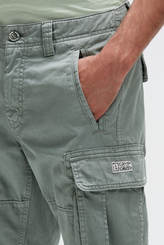 CAMP DAVID Regular Cargo Pants in Green