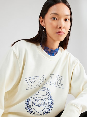Nasty Gal Sweatshirt 'Yale' in Beige