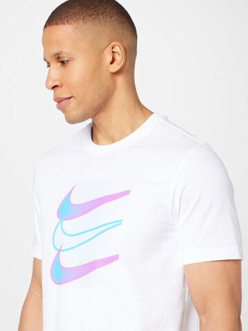 Nike Sportswear - Camiseta en blanco