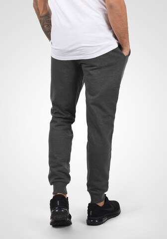 INDICODE JEANS - Tapered Calças 'Gallo' em cinzento