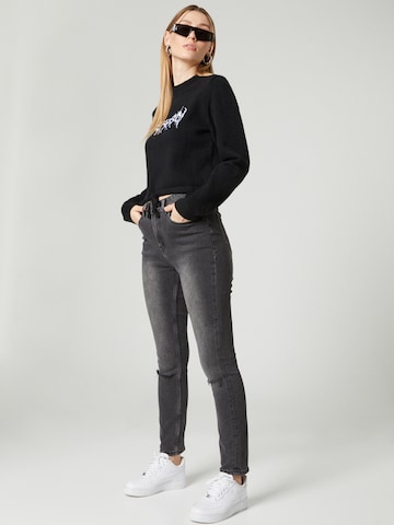 VIERVIER Sweter 'Cara' w kolorze czarny