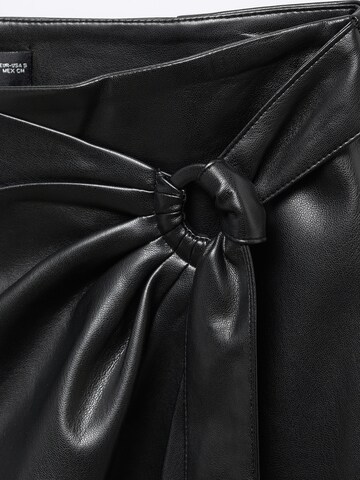 MANGO Spódnica 'Emilia' w kolorze czarny