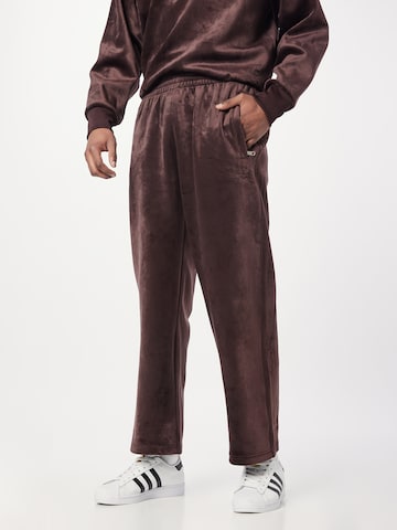 Regular Pantalon 'Premium Essentials+ Velvet' ADIDAS ORIGINALS en gris : devant