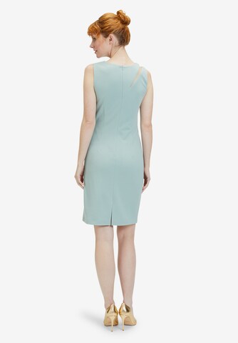 Rochie de la Vera Mont pe verde